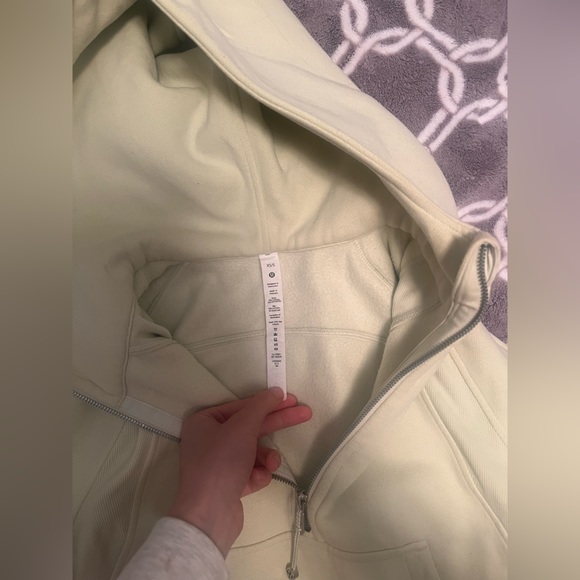 Lululemon Scuba Oversized Half-Zip Hoodie
Dewy XS/S - Picture 12 of 15